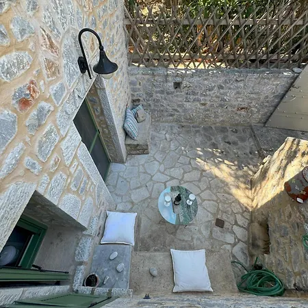 Holiday home Alypa Pyrgos *