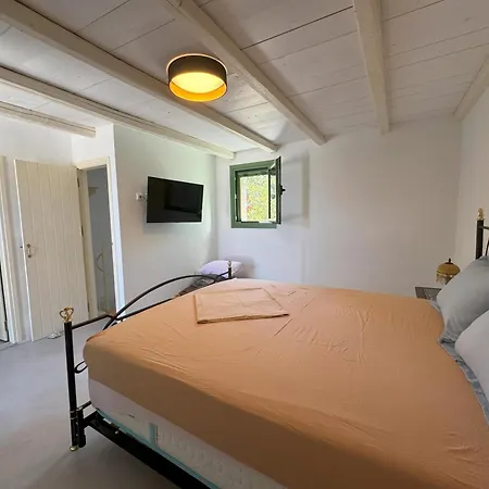 Holiday home Alypa Pyrgos